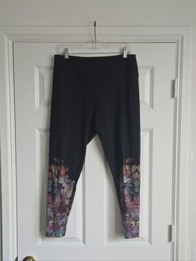 Black Floral-Trim Leggings